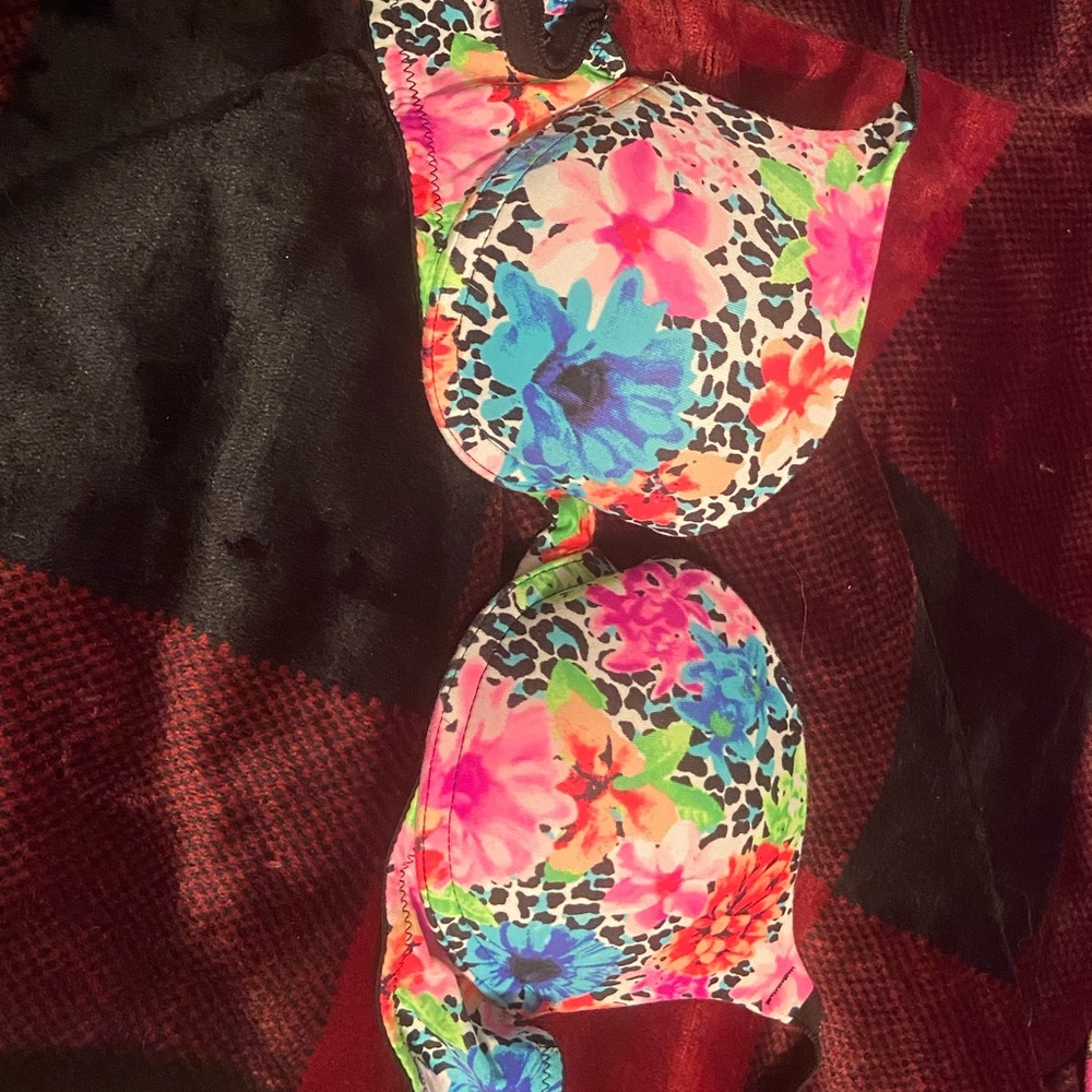 Push up 32A PINK Victoria’s Secret bra